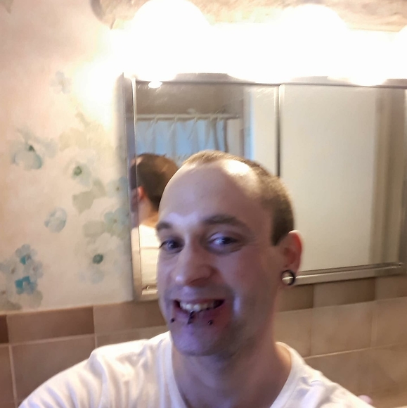 Meet your Posher, James - Picture 1 of 1